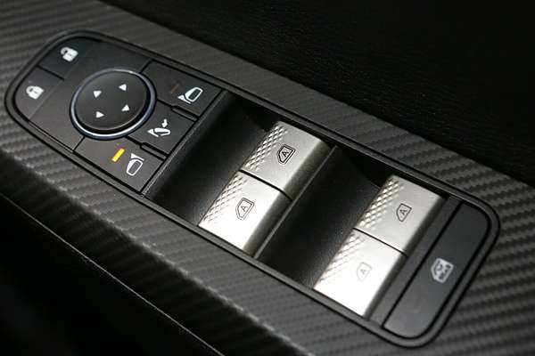 2024 Mitsubishi Outlander LS ZM
