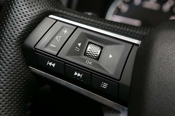 2024 Mitsubishi Outlander LS ZM