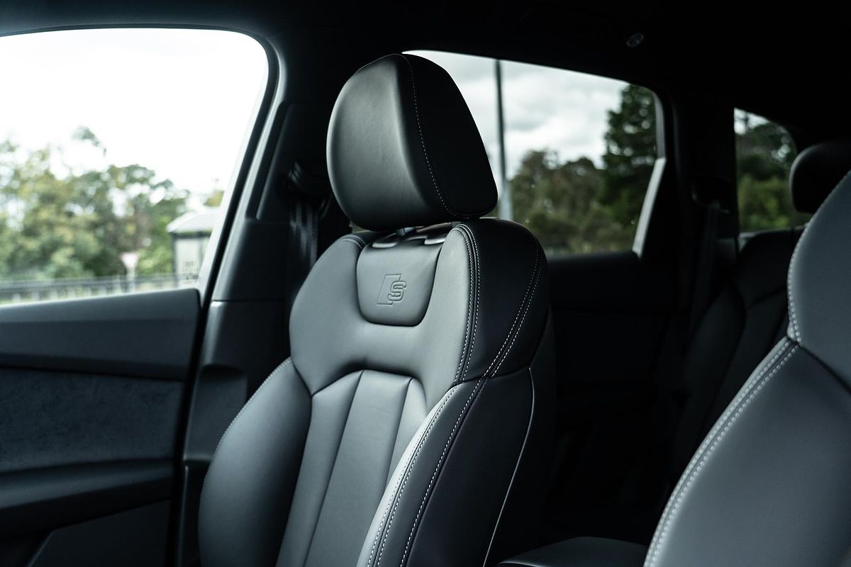 2025 Audi Q7 50 TDI S line 4M