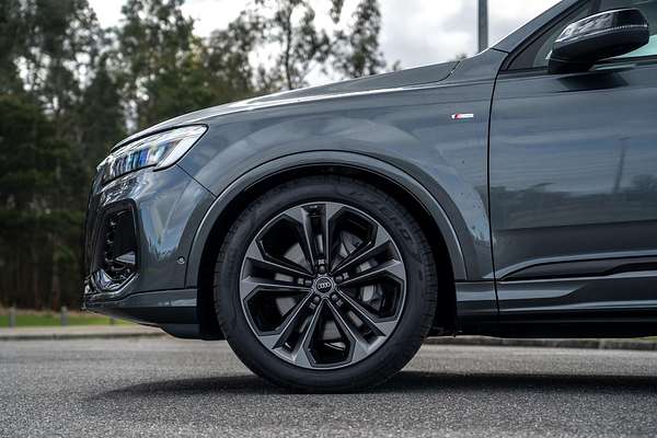 2025 Audi Q7 50 TDI S line 4M