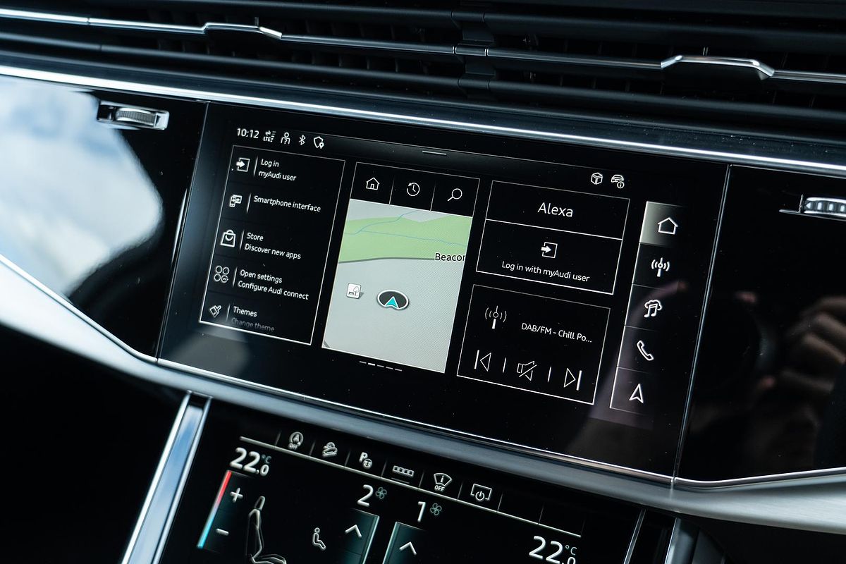 2025 Audi Q7 50 TDI S line 4M