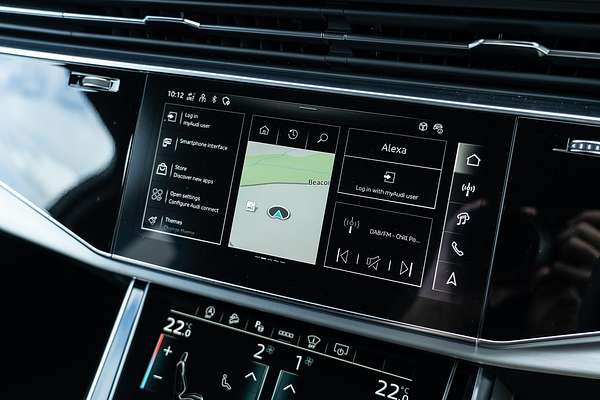 2025 Audi Q7 50 TDI S line 4M