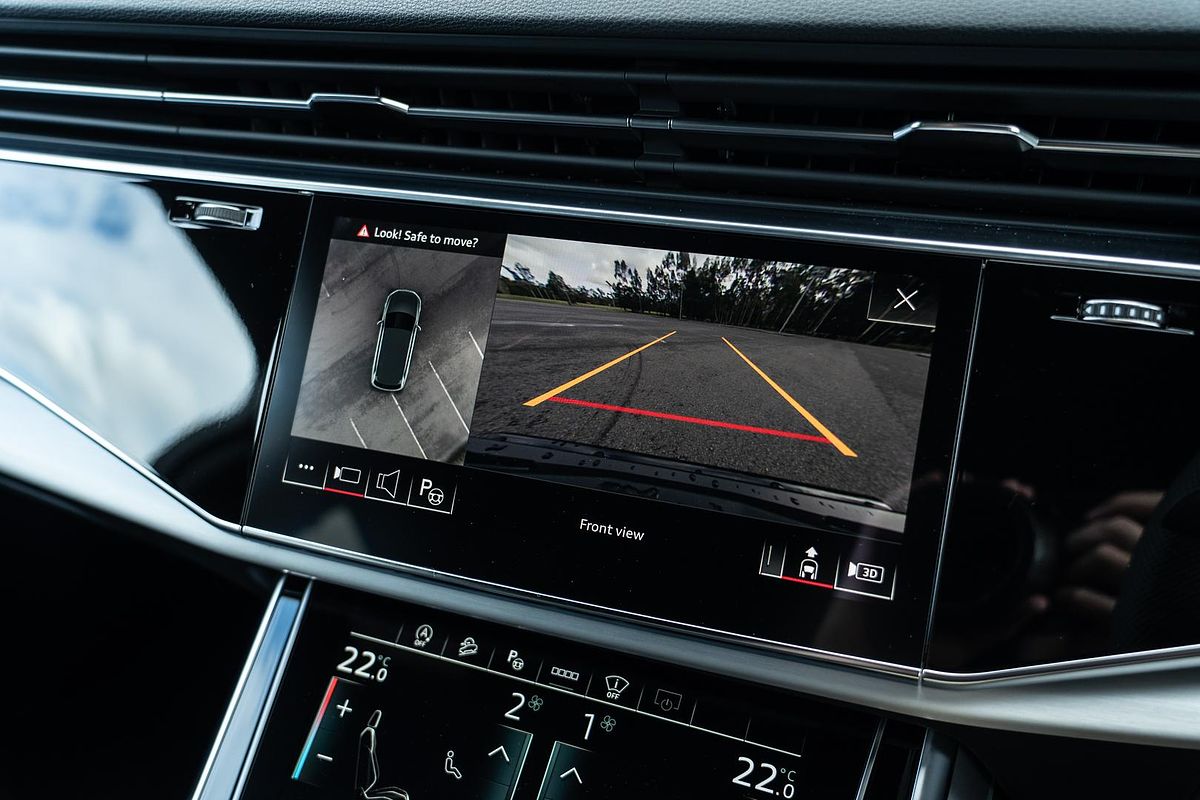 2025 Audi Q7 50 TDI S line 4M