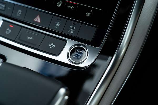 2025 Audi Q7 50 TDI S line 4M