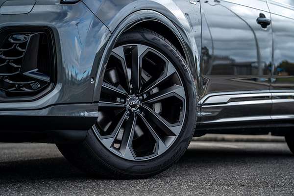 2025 Audi Q7 50 TDI S line 4M
