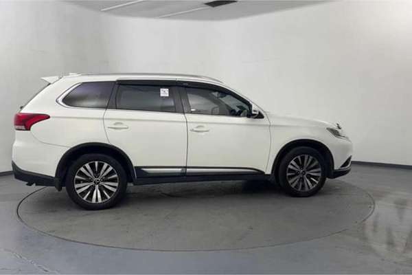 2020 Mitsubishi Outlander LS ZL