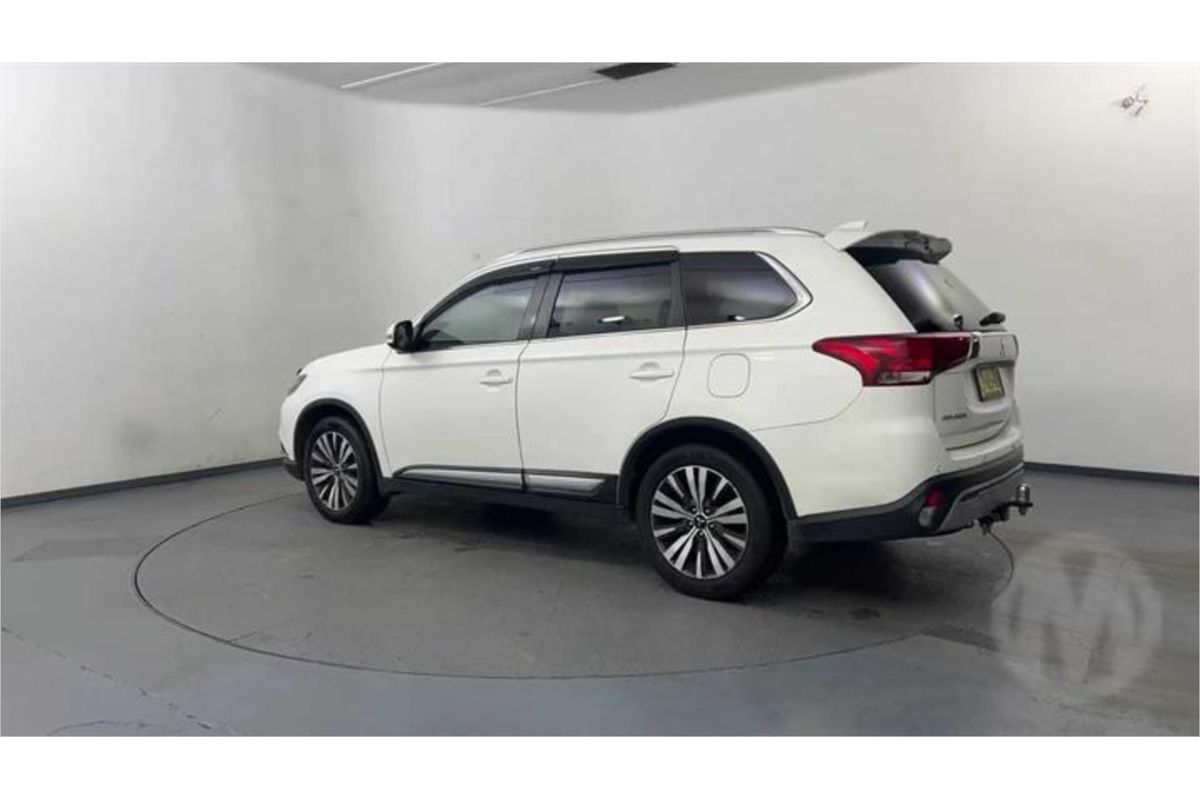 2020 Mitsubishi Outlander LS ZL