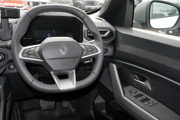 2025 Renault Duster Techno X1311
