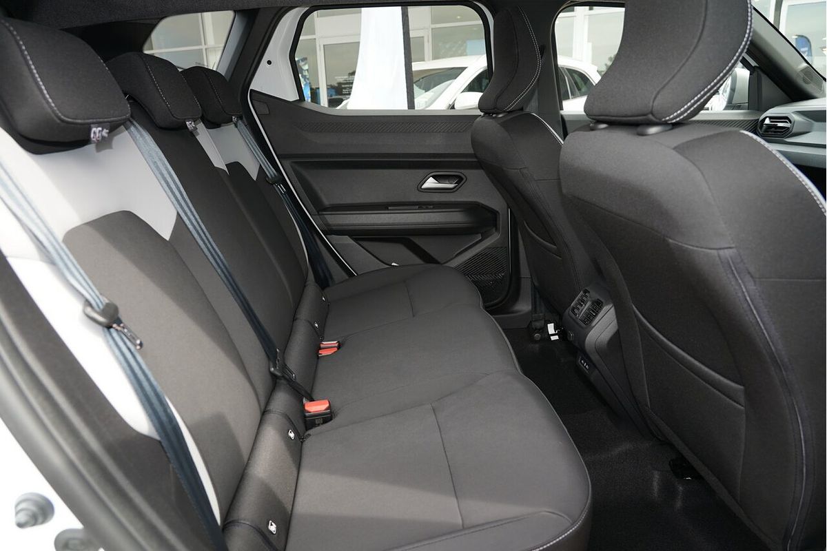 2025 Renault Duster Techno X1311