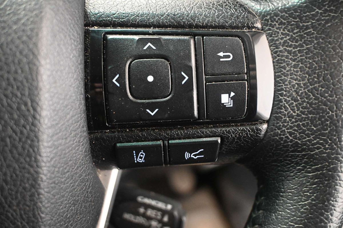 2020 Toyota Hilux SR5 GUN126R