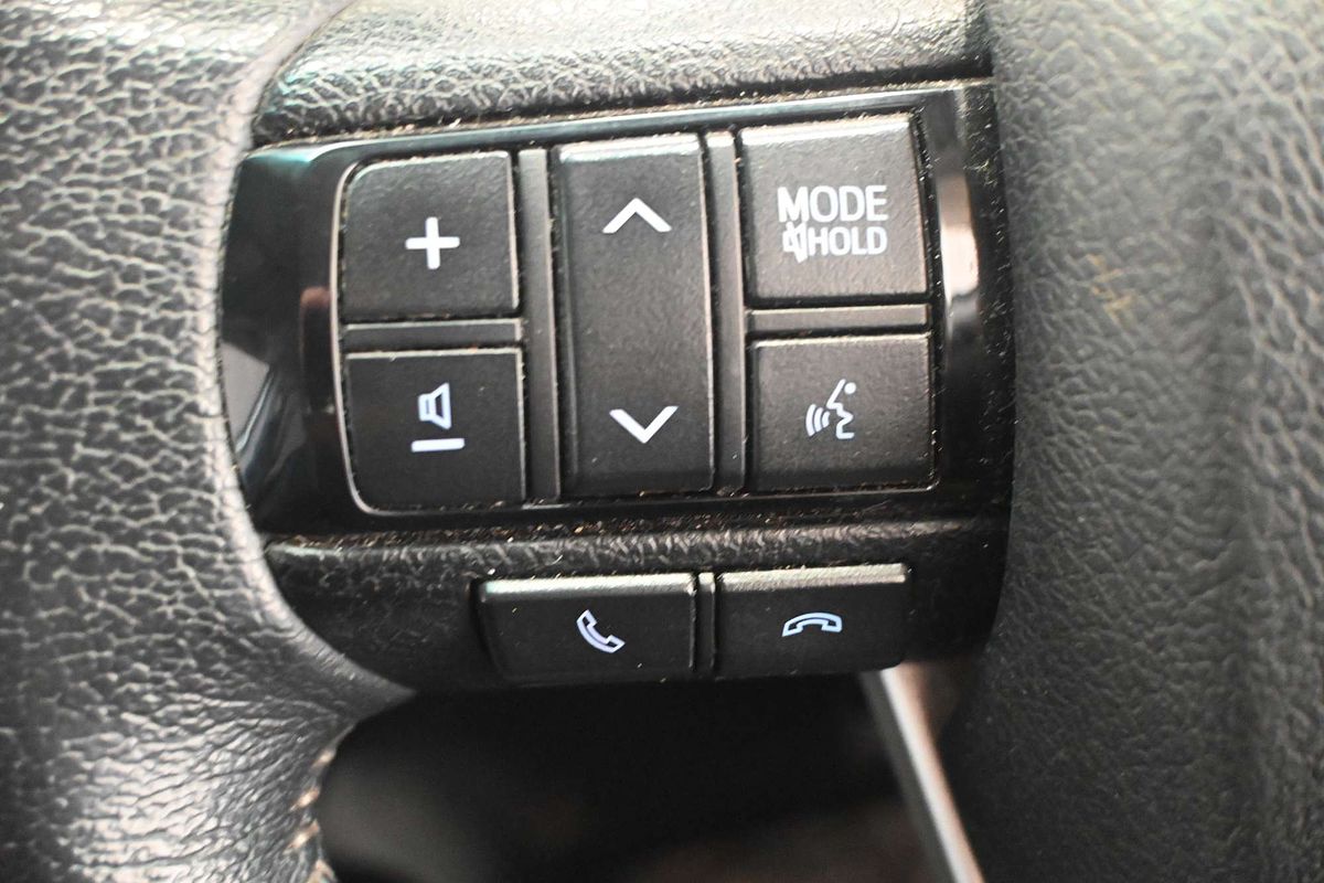 2020 Toyota Hilux SR5 GUN126R