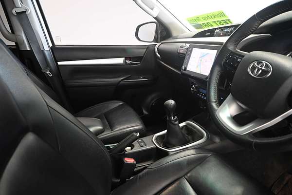 2020 Toyota Hilux SR5 GUN126R