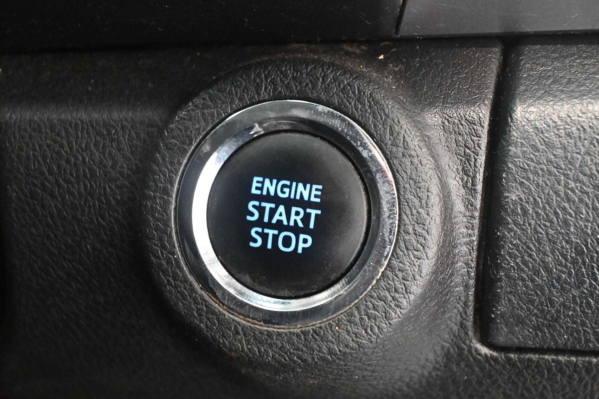 2020 Toyota Hilux SR5 GUN126R