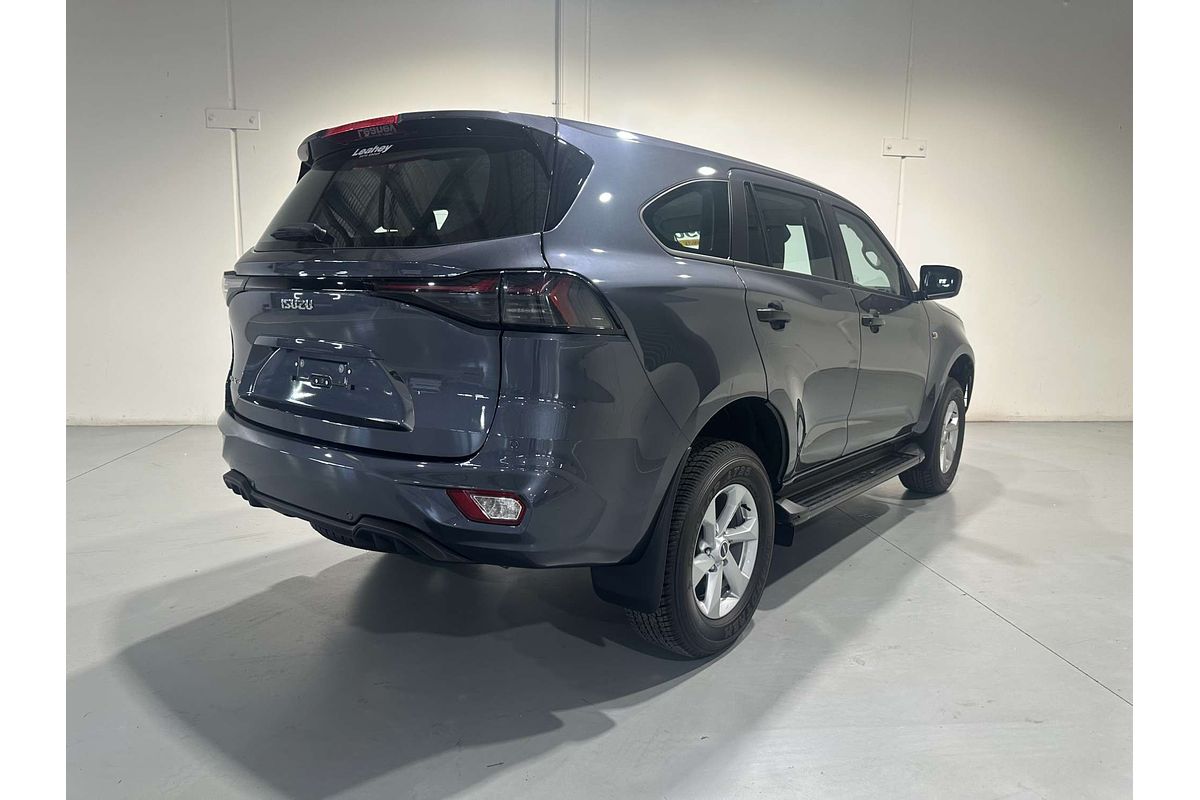 2025 Isuzu MU-X LS-M