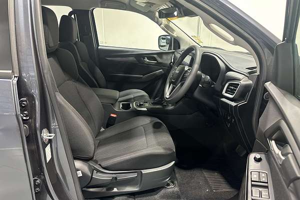 2025 Isuzu MU-X LS-M