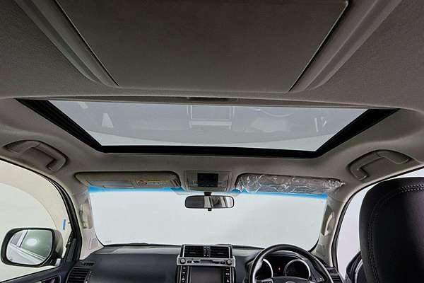 2017 Toyota Landcruiser Prado Altitude GDJ150R