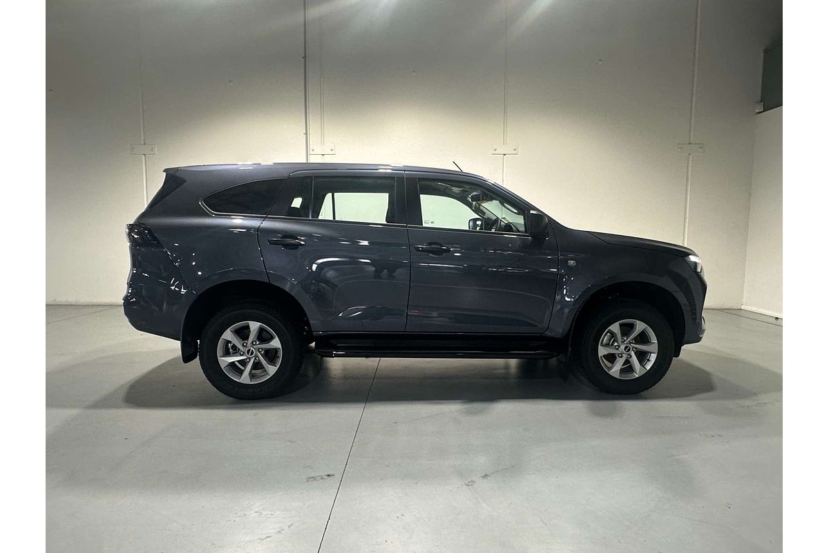 2025 Isuzu MU-X LS-M