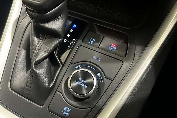 2020 Toyota RAV4 GX AXAH54R
