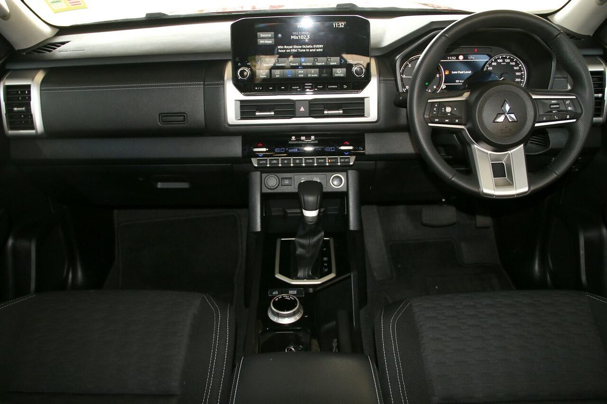 2024 Mitsubishi Triton GLS MV 4X4