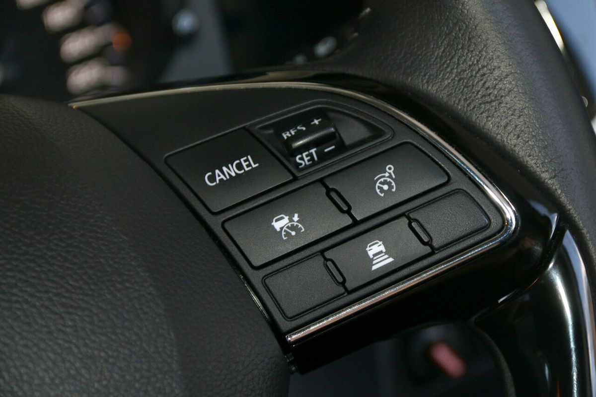 2020 Mitsubishi Outlander LS ZL