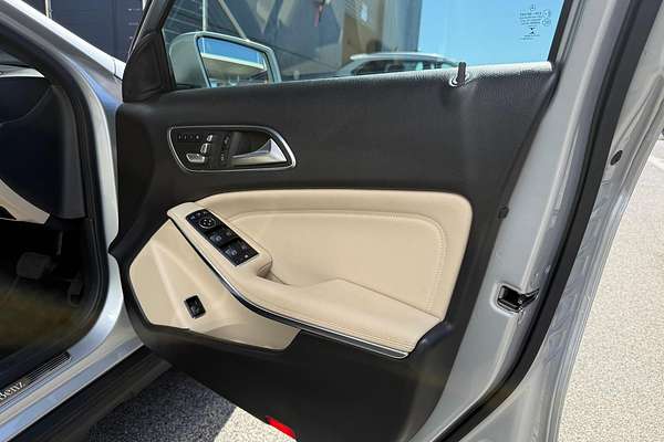 2019 Mercedes-Benz GLA-Class GLA180 X156