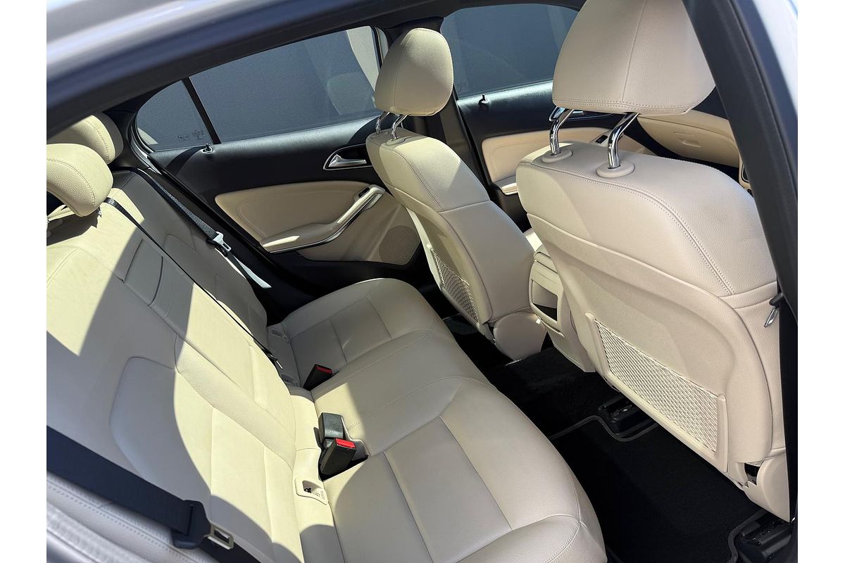 2019 Mercedes-Benz GLA-Class GLA180 X156
