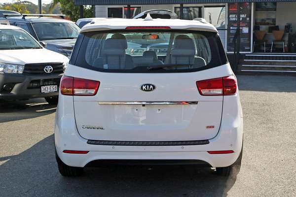 2015 Kia Carnival Si YP