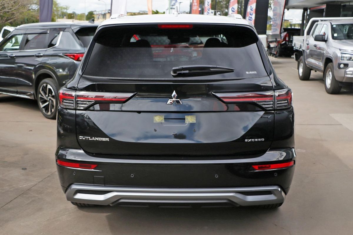 2025 Mitsubishi Outlander Exceed Tourer ZM