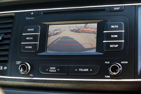 2015 Kia Carnival Si YP