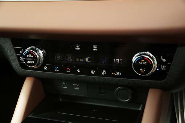2025 Mitsubishi Outlander Exceed Tourer ZM