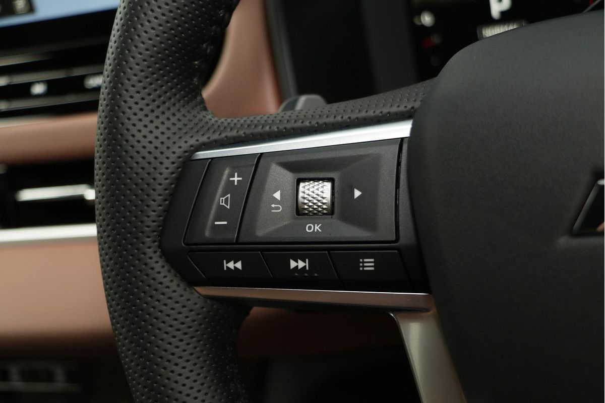 2025 Mitsubishi Outlander Exceed Tourer ZM