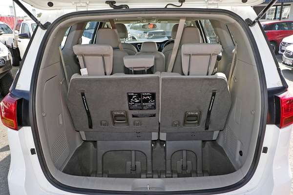 2015 Kia Carnival Si YP