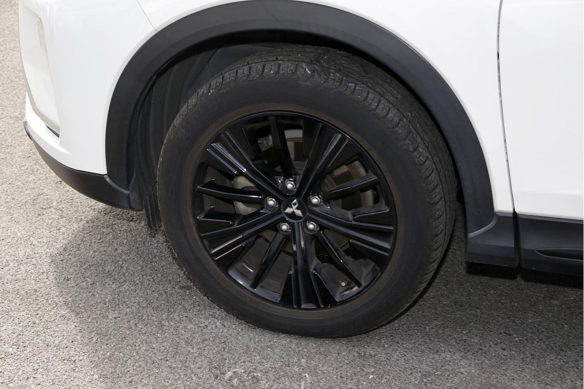 2019 Mitsubishi Eclipse Cross Black Edition YA