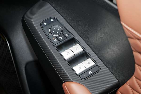 2025 Mitsubishi Outlander Exceed Tourer ZM