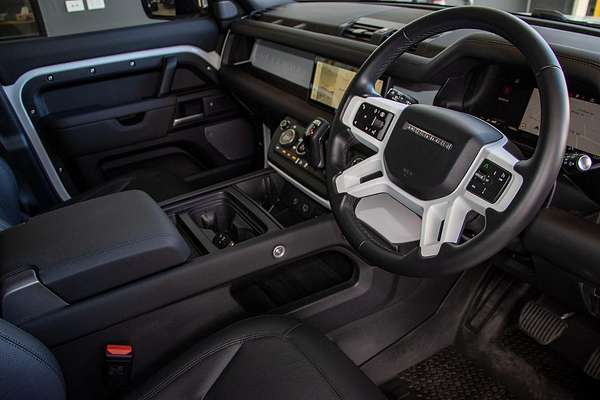 2024 Land Rover Defender 110 P300 S L663