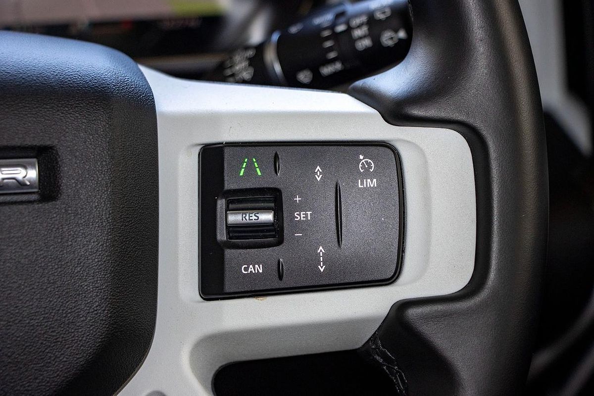 2024 Land Rover Defender 110 P300 S L663