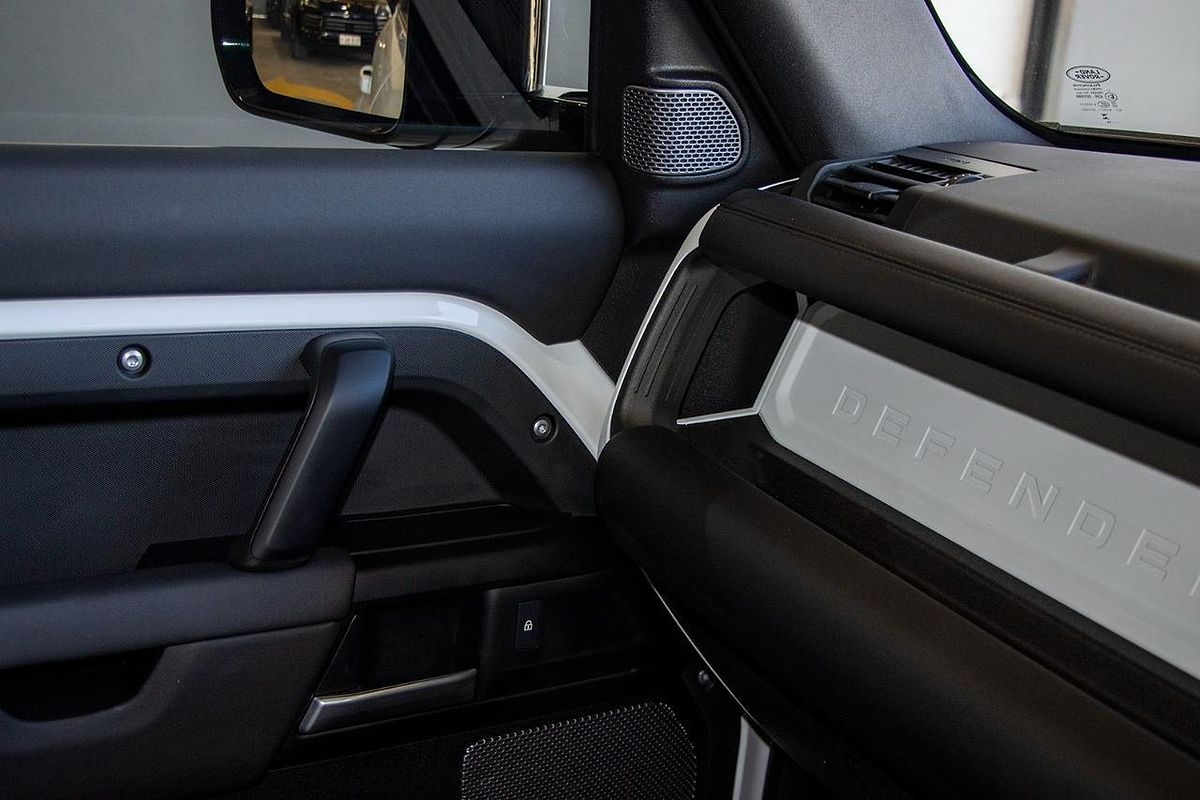 2024 Land Rover Defender 110 P300 S L663