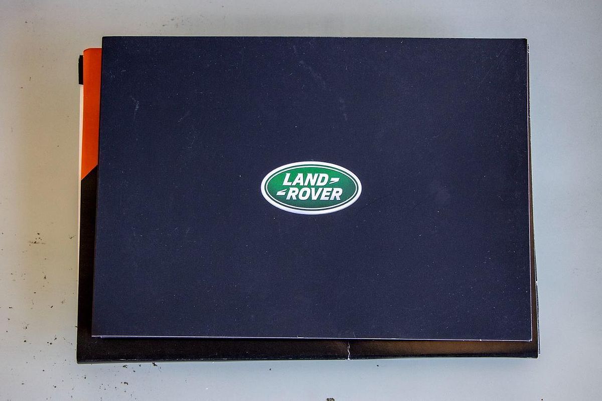 2024 Land Rover Defender 110 P300 S L663