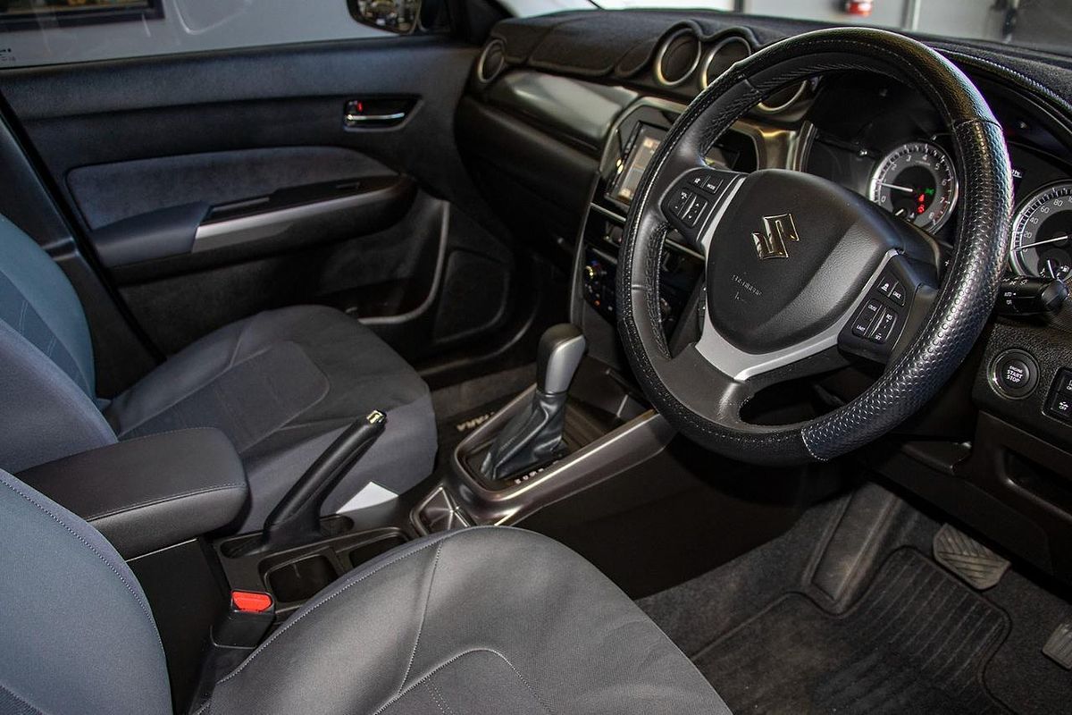 2023 Suzuki Vitara Turbo LY Series II