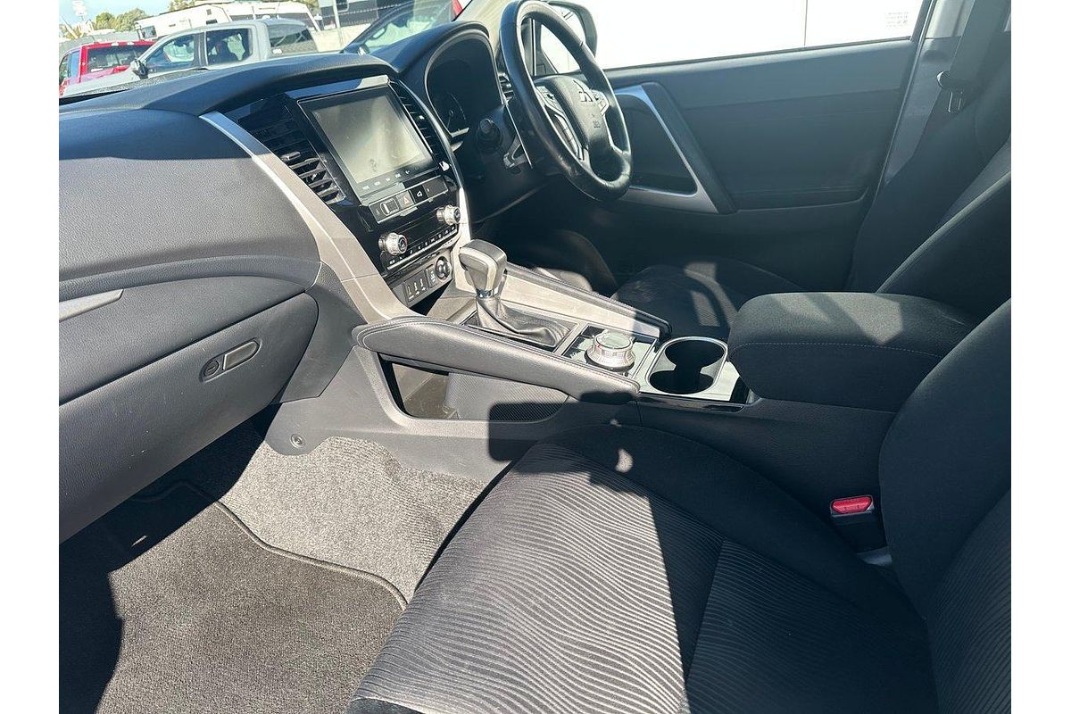 2022 Mitsubishi Pajero Sport GLS QF