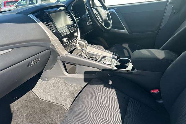 2022 Mitsubishi Pajero Sport GLS QF