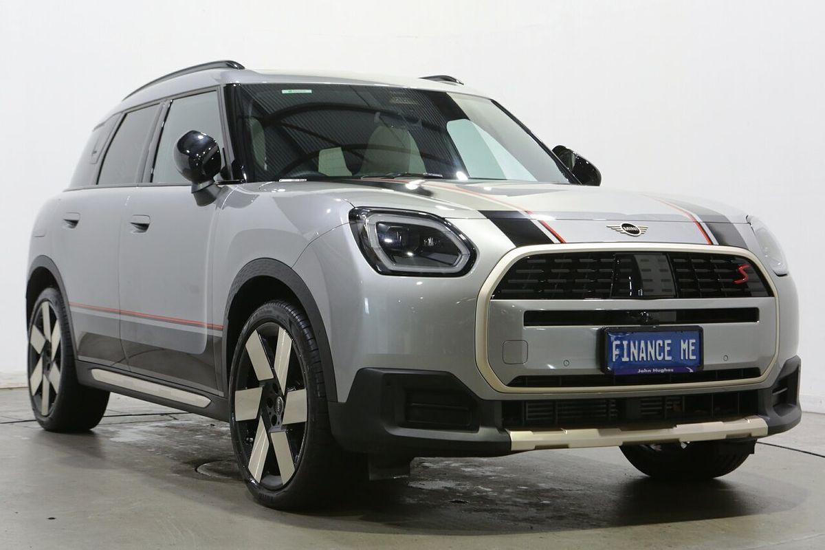 2024 MINI Countryman S Favoured U25