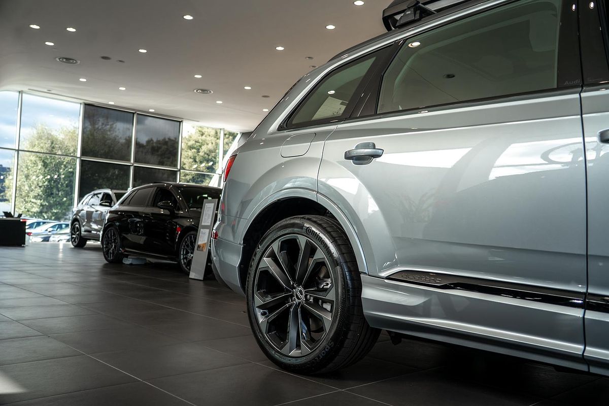 2025 Audi Q7 45 TDI 4M