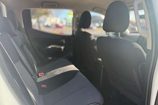 2019 Mitsubishi Triton GLX MR 4X4