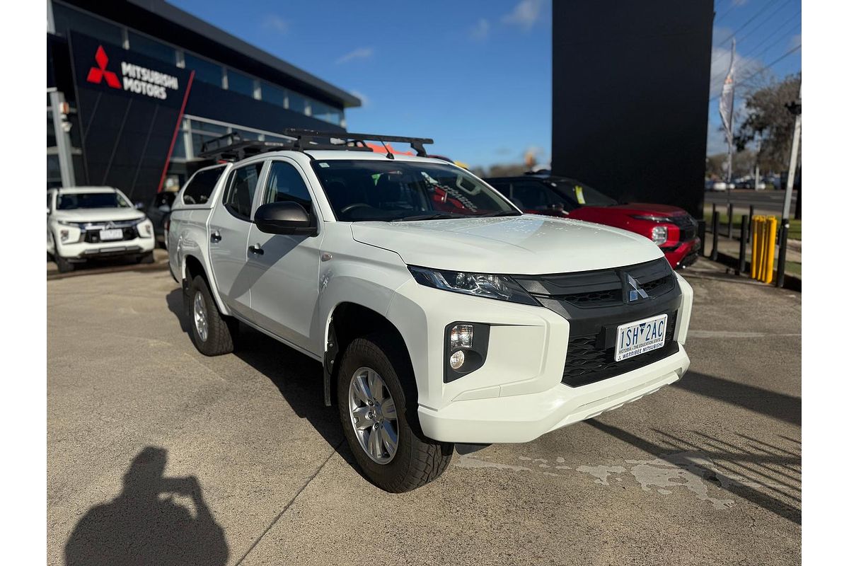 2019 Mitsubishi Triton GLX MR 4X4