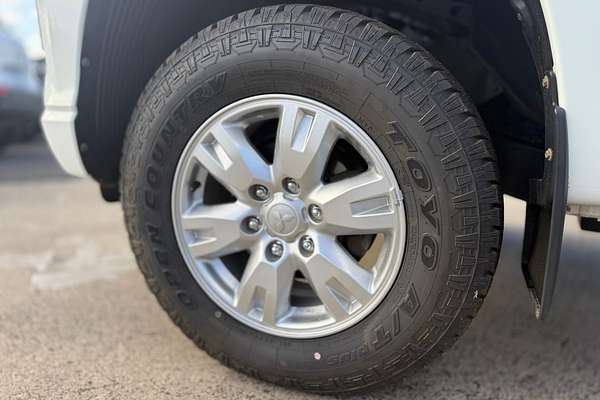 2019 Mitsubishi Triton GLX MR 4X4