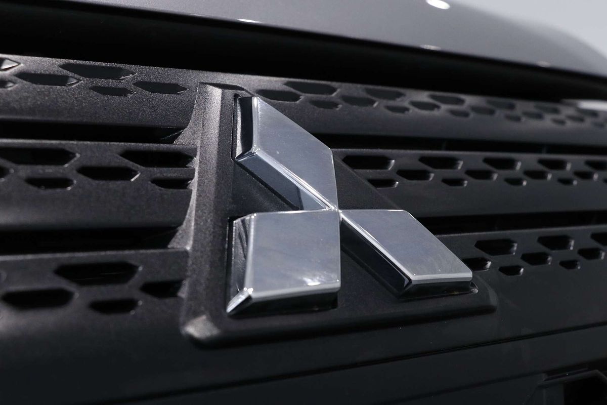 2023 Mitsubishi Eclipse Cross LS YB
