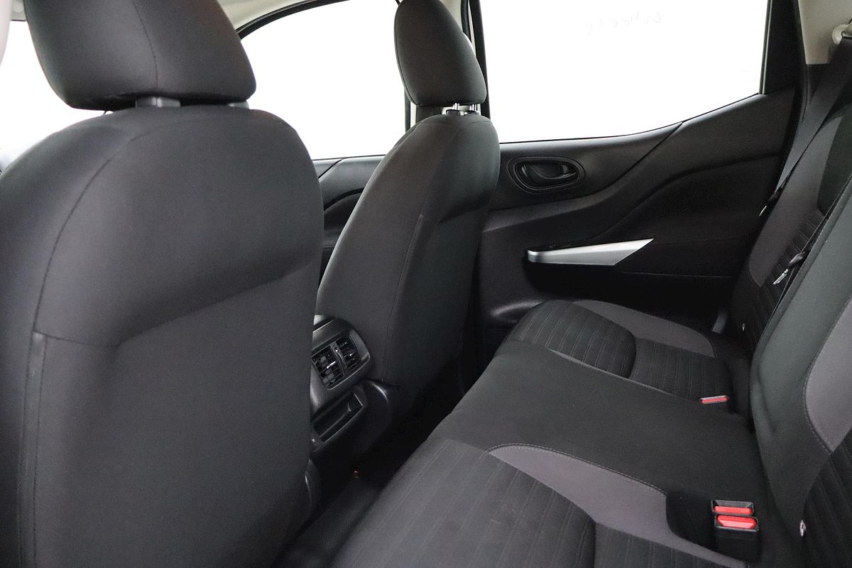 2021 Nissan Navara SL D23 Rear Wheel Drive