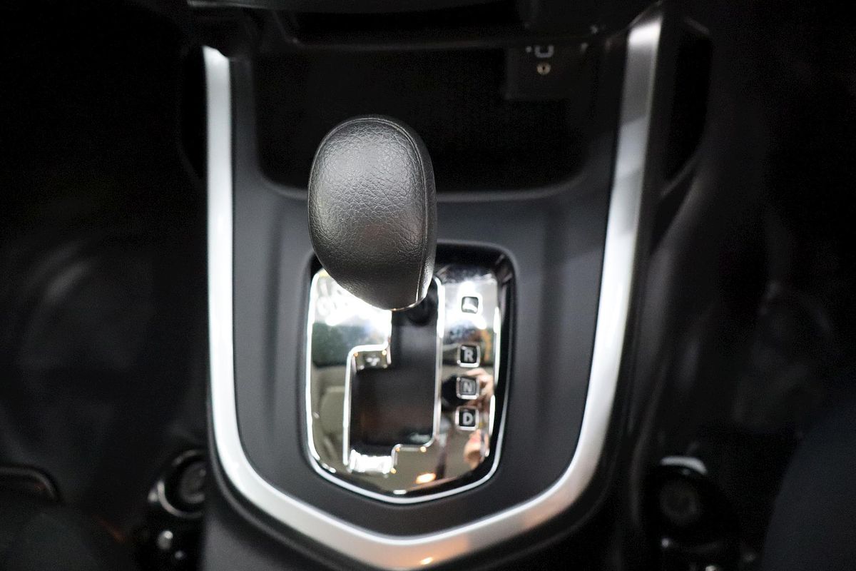 2021 Nissan Navara SL D23 Rear Wheel Drive