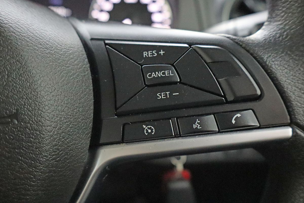 2021 Nissan Navara SL D23 Rear Wheel Drive